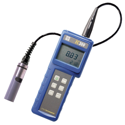 美國(guó)YSI EC300型鹽度電導(dǎo)和溫度測(cè)量?jī)x